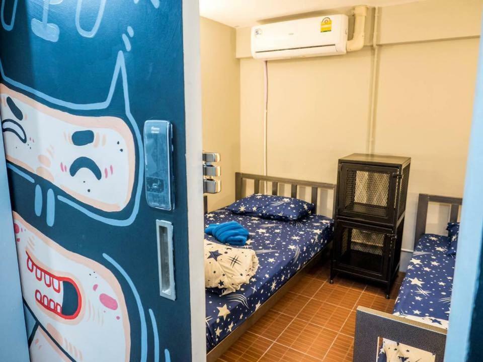 Хостел Enjoy House Чиангмай Экстерьер фото